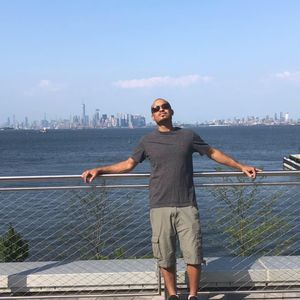 Meet your Posher, Carlos